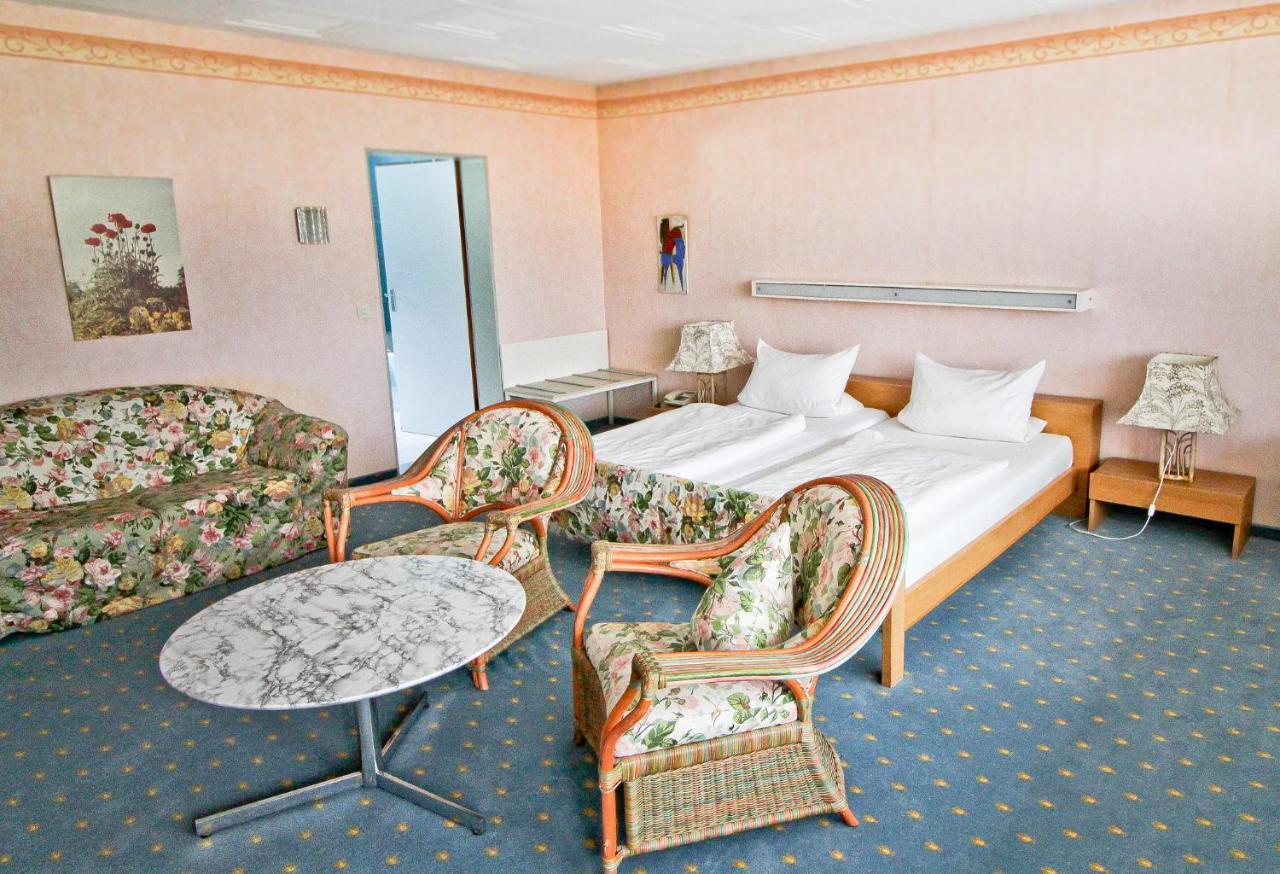 Waldhotel Stein Selbitz Exterior photo